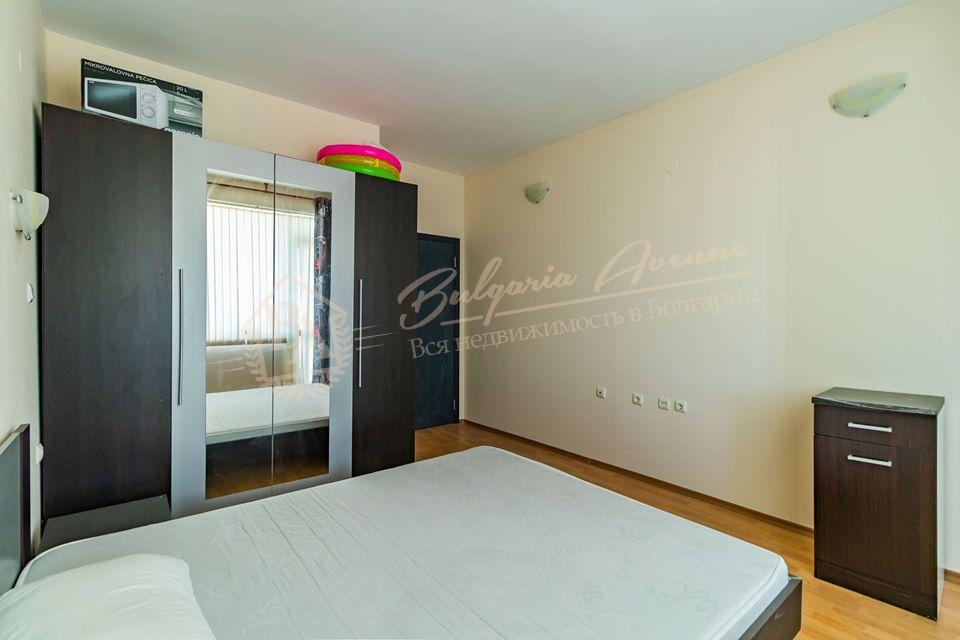 1-Bedroom Apartment in a Gated Complex with Sea View, Golden Sands