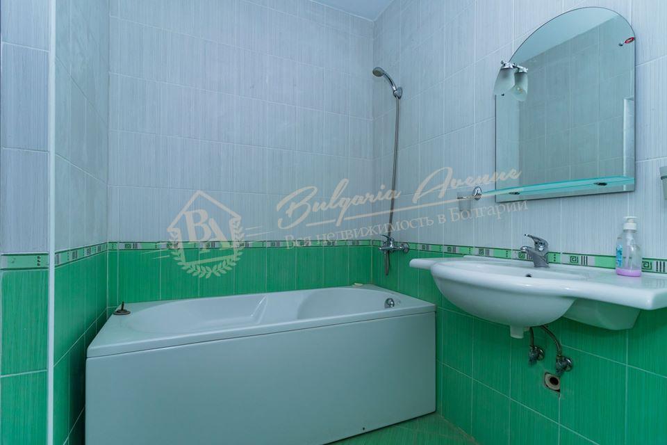 1-Bedroom Apartment in a Gated Complex with Sea View, Golden Sands