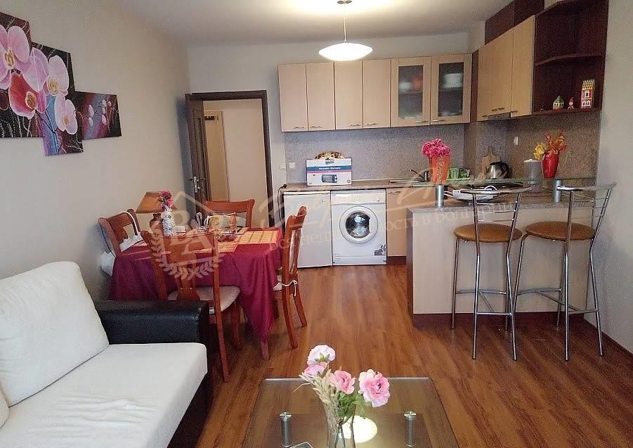 Panoramic, spacious 1-bedroom apartment with sea view in Varna