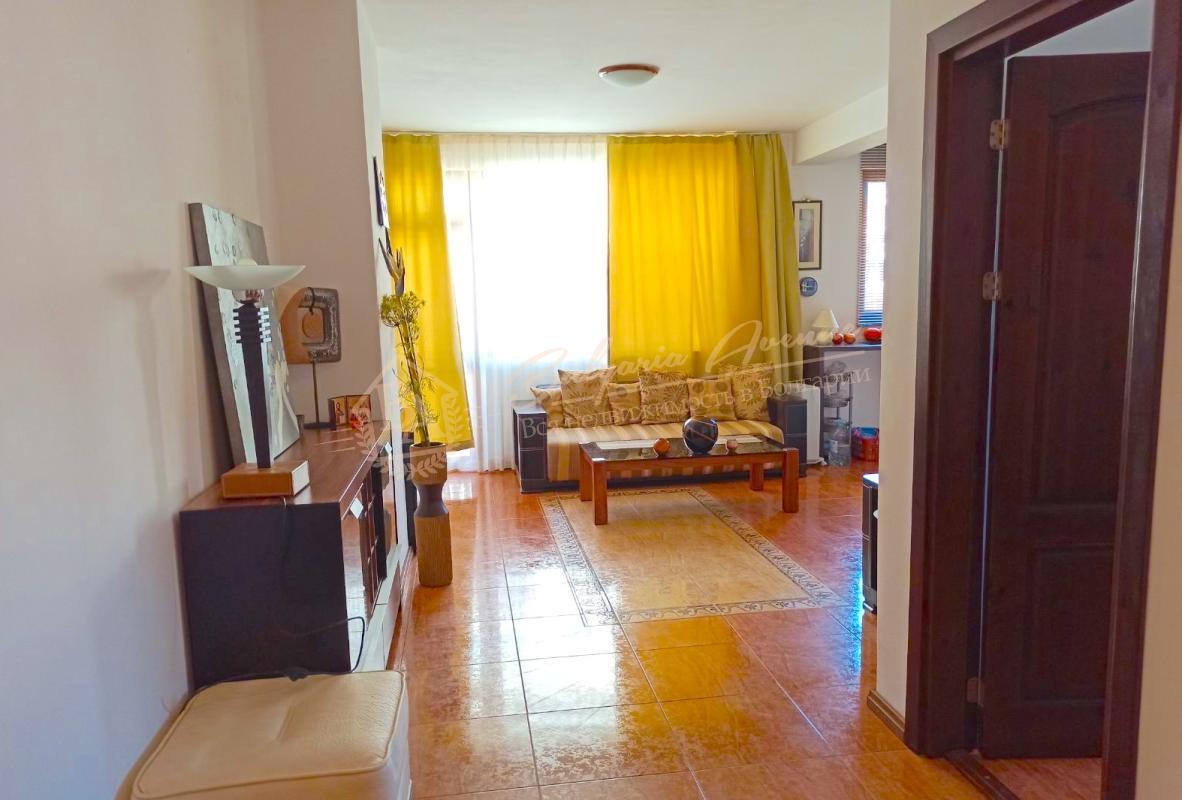 Furnished 1-bedroom apartment with sea view by the beach in Sveti Vlas