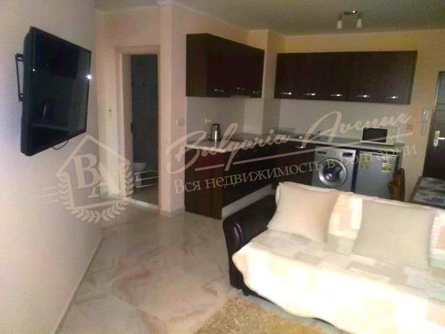 1-Bedroom Apartment in an Elite Residential Complex 100 m from the Sea, Sveti Vlas