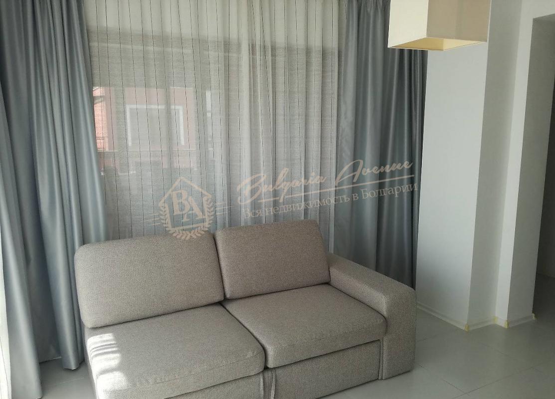 Apartment on the seafront with sea view and spacious terrace in Nessebar