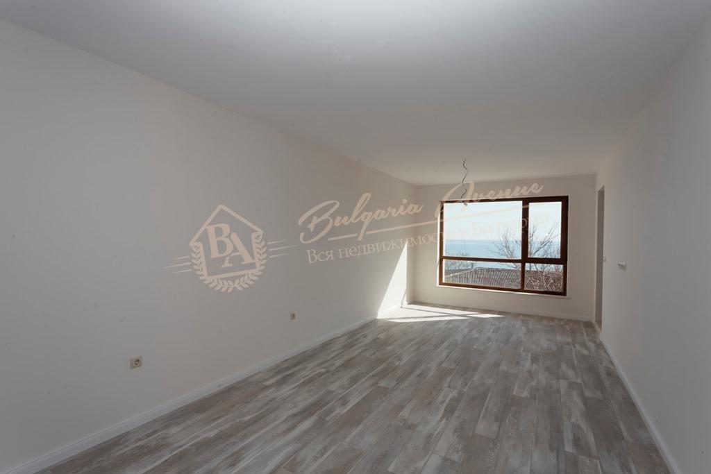 Apartment in a closed, elite complex on the first line in Varna