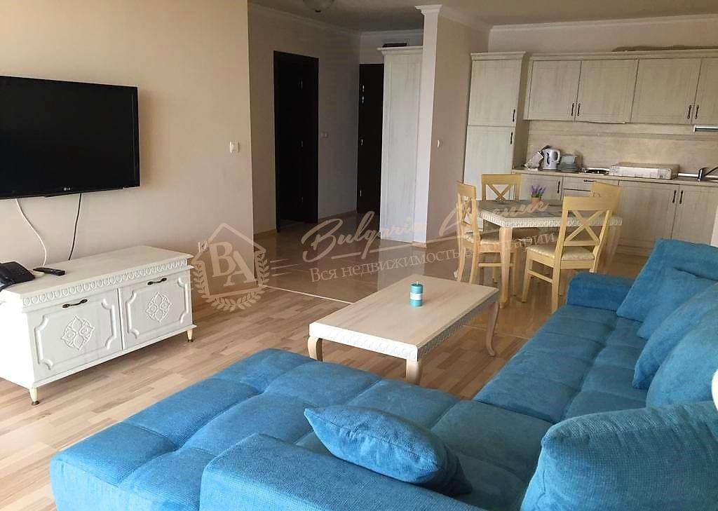 Spacious two-bedroom apartment on the first line in the town of Pomorie