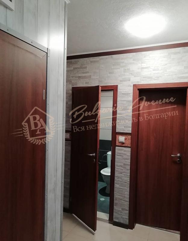 Three-bedroom apartment in a residential building in Nessebar