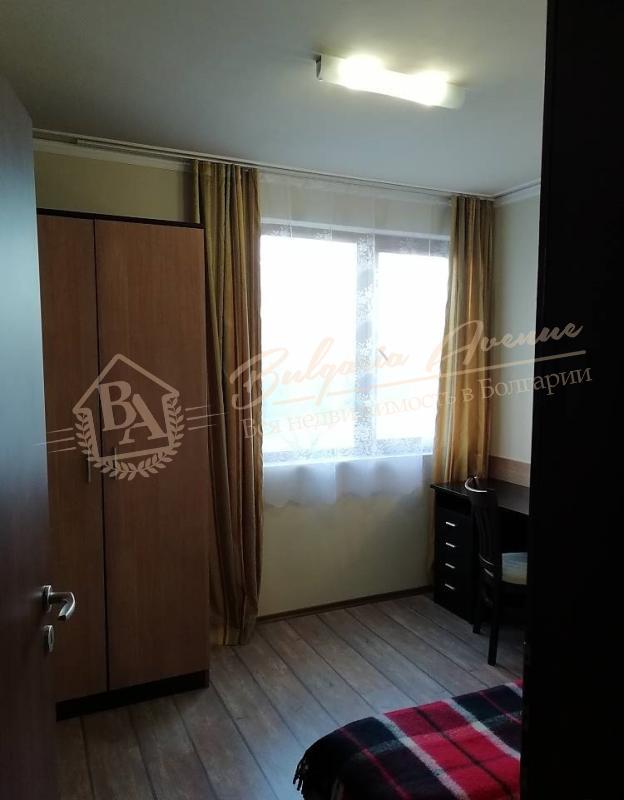 Three-bedroom apartment in a residential building in Nessebar