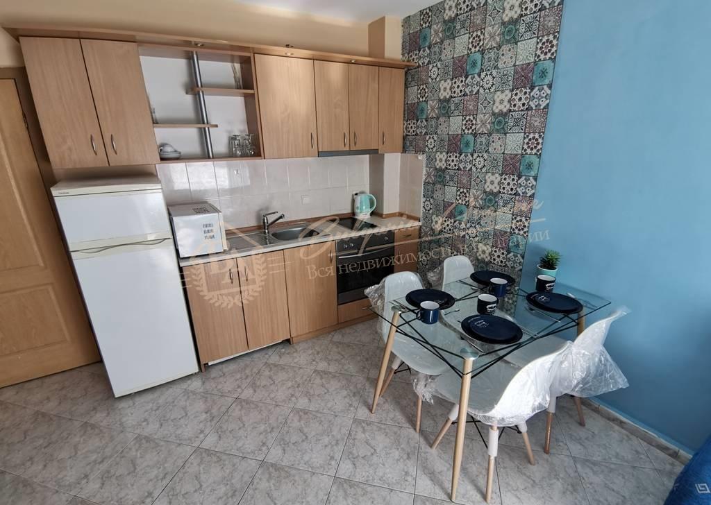 Three-bedroom, furnished apartment in a complex, Sunny Beach