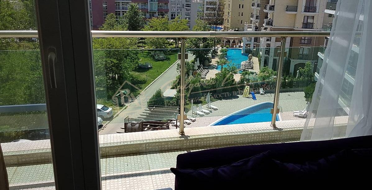Three-Bedroom Apartment with Furniture in a Gated Complex, Sunny Beach