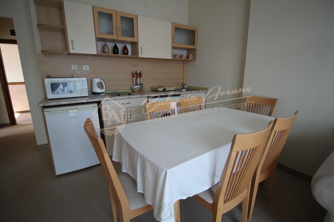 Three-bedroom apartment with sea view 150 m from the beach, Sunny Beach