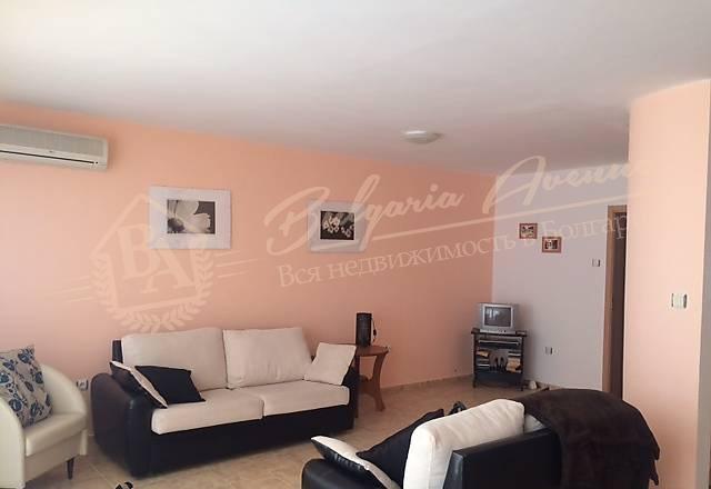 Three-Bedroom Apartment without Maintenance Fee in Sveti Vlas