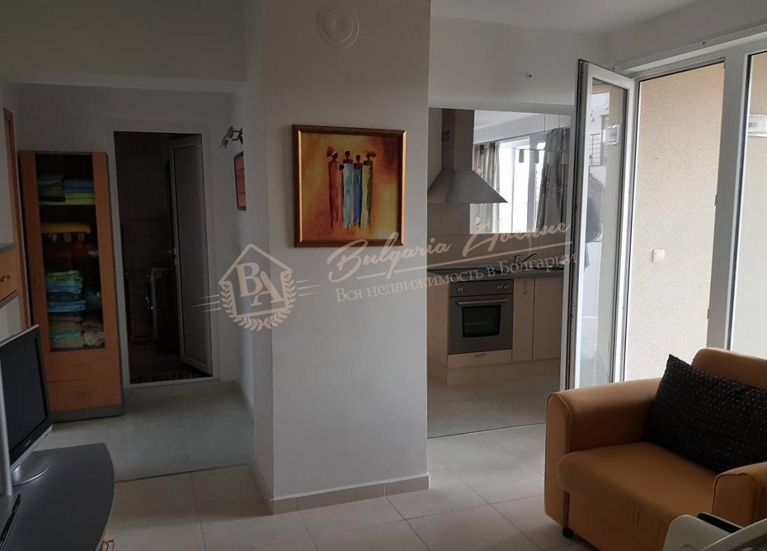 Three-bedroom apartment, no maintenance fee, in the southern part of Nessebar
