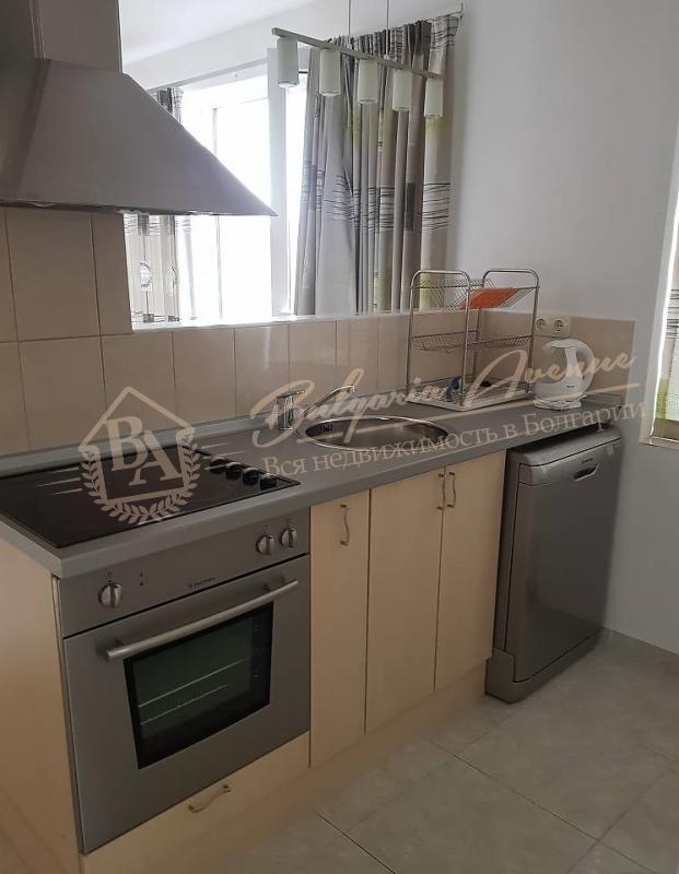 Three-bedroom apartment, no maintenance fee, in the southern part of Nessebar