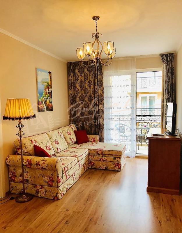 Three-Bedroom Apartment in Dawn Park Deluxe, Sunny Beach
