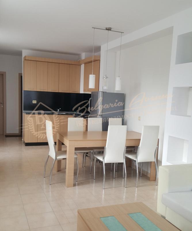 Three-bedroom apartment with furniture in an elite complex in Sozopol