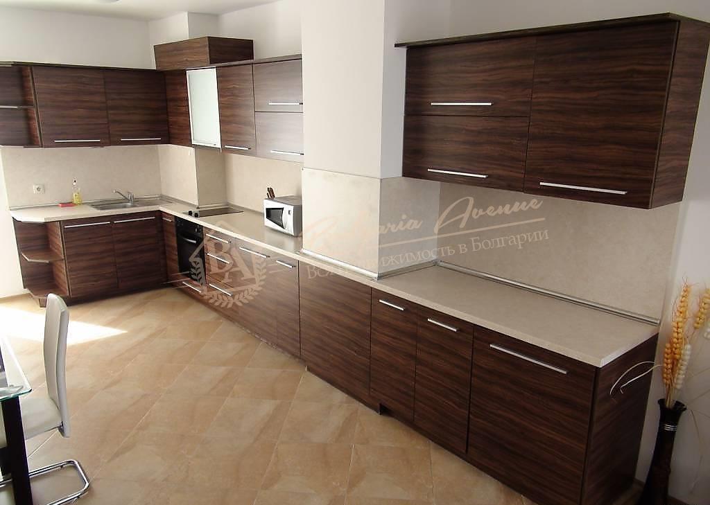 Three-bedroom apartment with sea view in an elite building in Varna