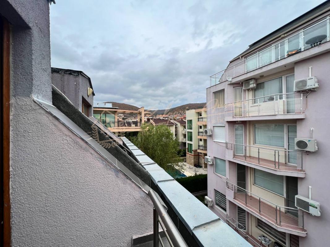 Three-bedroom apartment in the New Sunrise complex, Sveti Vlas
