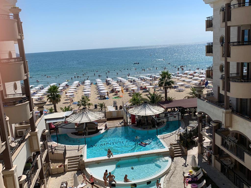 Designer 2-bedroom apartment with sea view in Sunny Beach