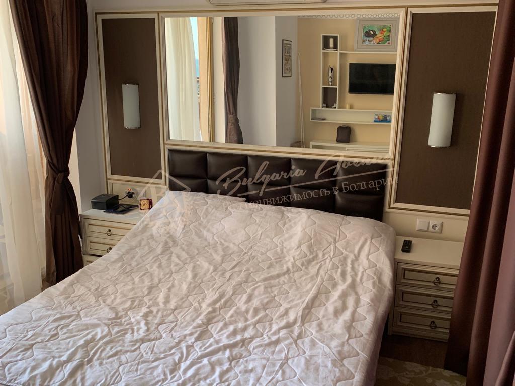 Designer 2-bedroom apartment with sea view in Sunny Beach