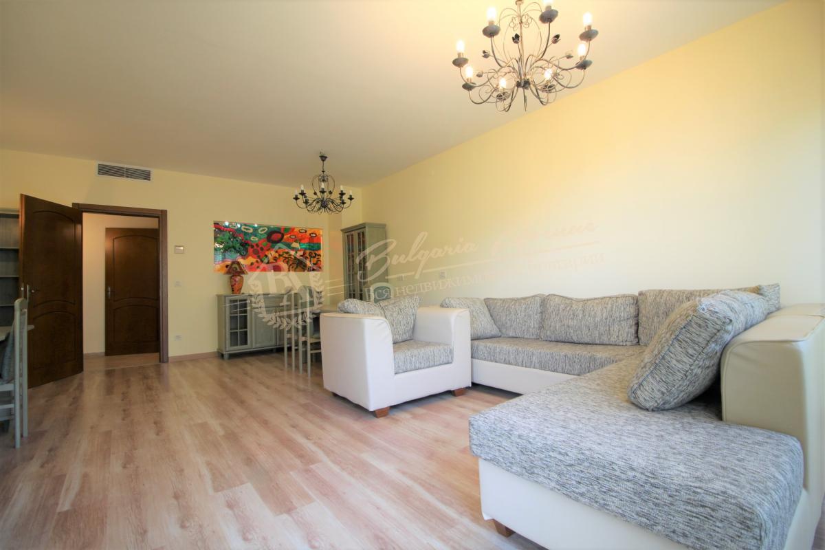 Three-Bedroom Apartment with Sea View in Port Palace, Saint Constantine and Helena