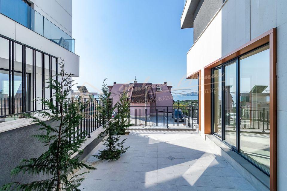 3-Bedroom Apartment, Stunning Sea Panorama, near the Park in Varna