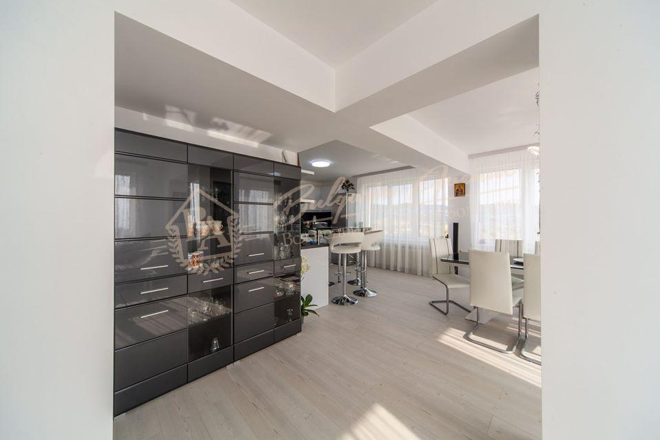 Four-bedroom apartment by the sea in a gasified house in Briz, Varna