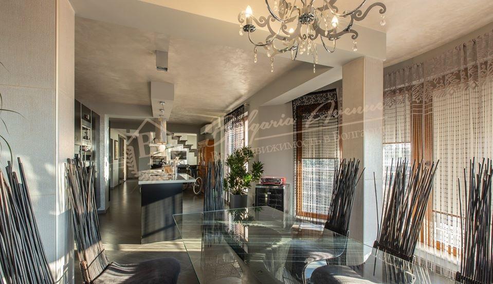 Spacious four-bedroom apartment with furniture in an elite building, in Varna