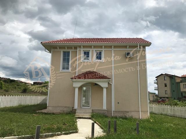 New, private house in the Chateau Sea Breeze complex, Kosharitsa village.