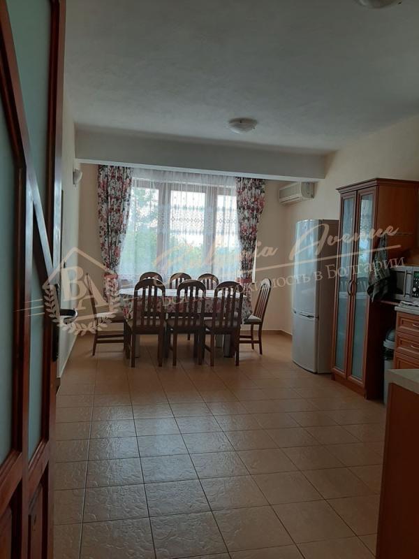 3-Bedroom House with Swimming Pool 4 km from the Sea near Albena, Dobrich Region