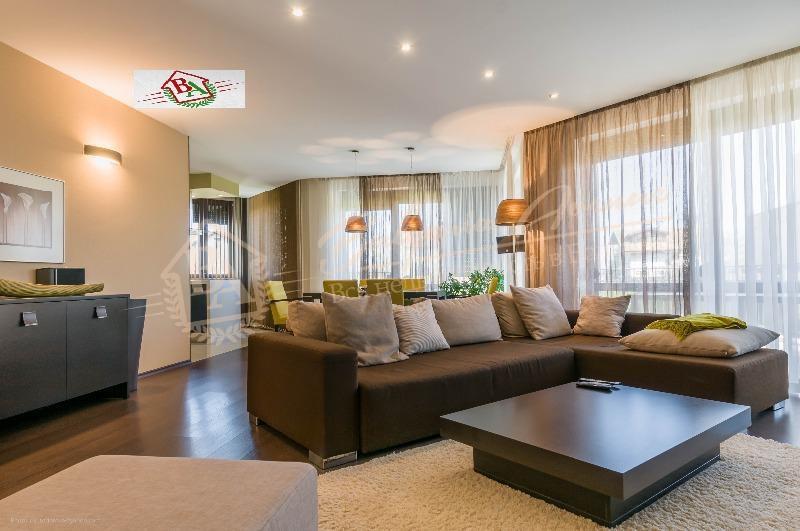 Modern, luxurious two-storey house in the popular Trakata district of Varna