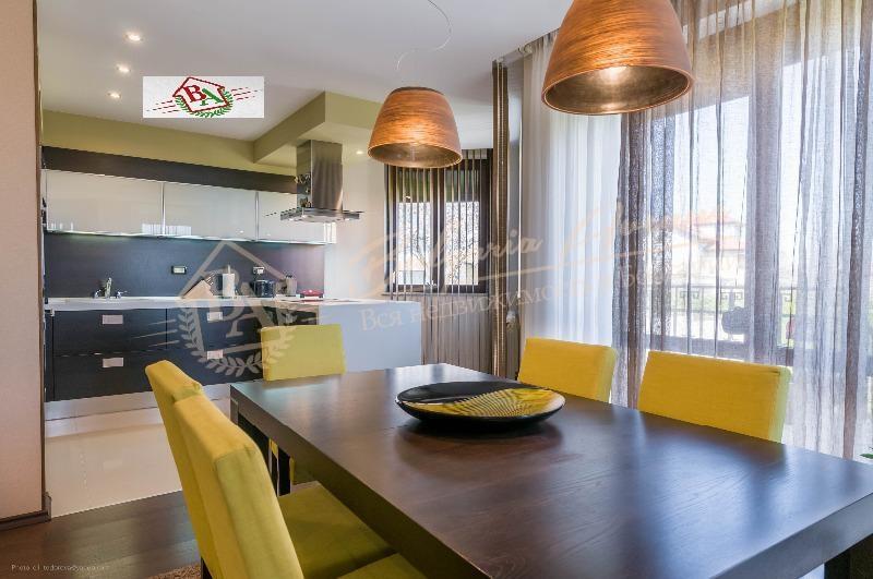 Modern, luxurious two-storey house in the popular Trakata district of Varna