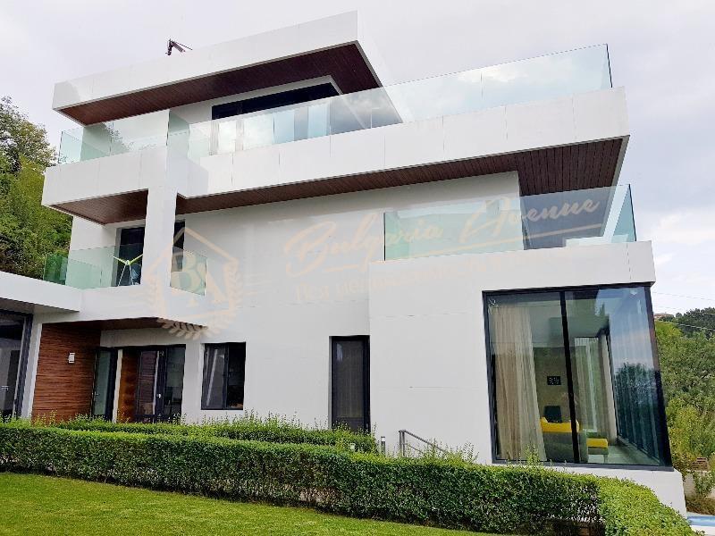 House with modern architecture and furnishings in a panoramic area in Varna.