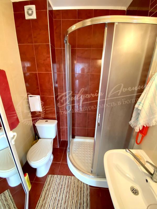 Large studio apartment in a residential building without a maintenance fee in Ravda