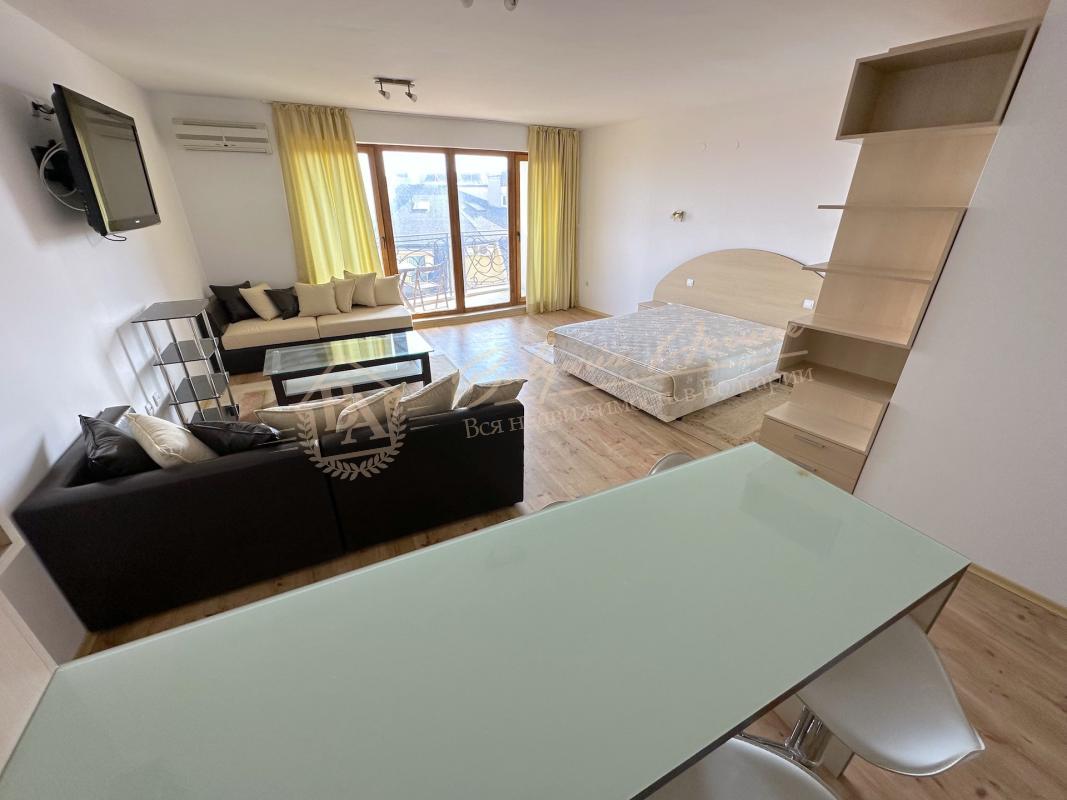 Large one-bedroom apartment with panoramic sea view in a residential building without maintenance tax in Sveti Vlas