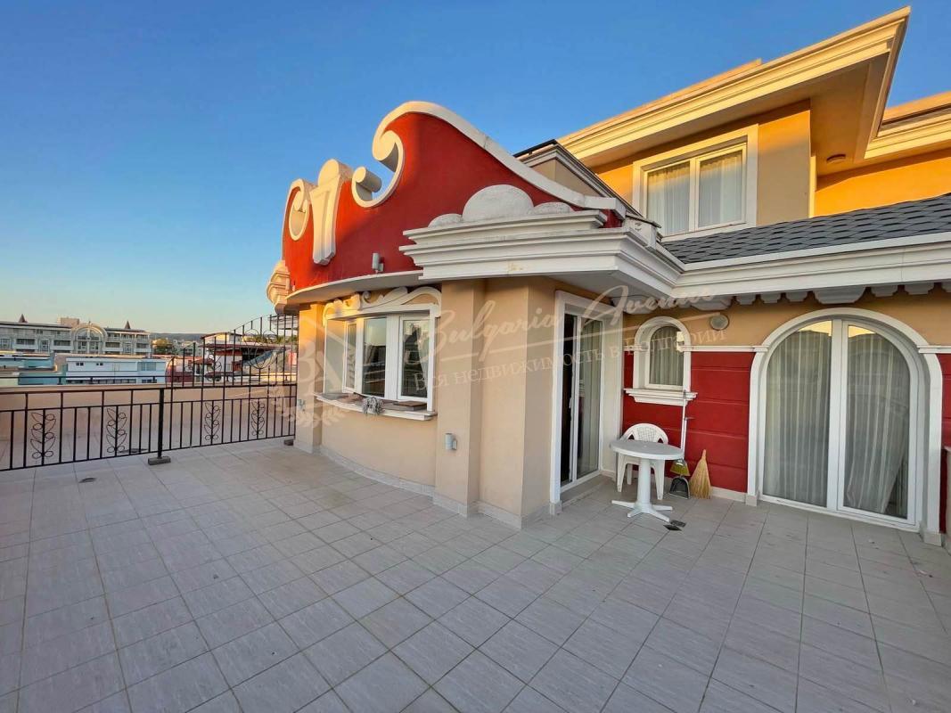 Three-bedroom apartment in the Mesembria Resort complex, Sunny Beach.