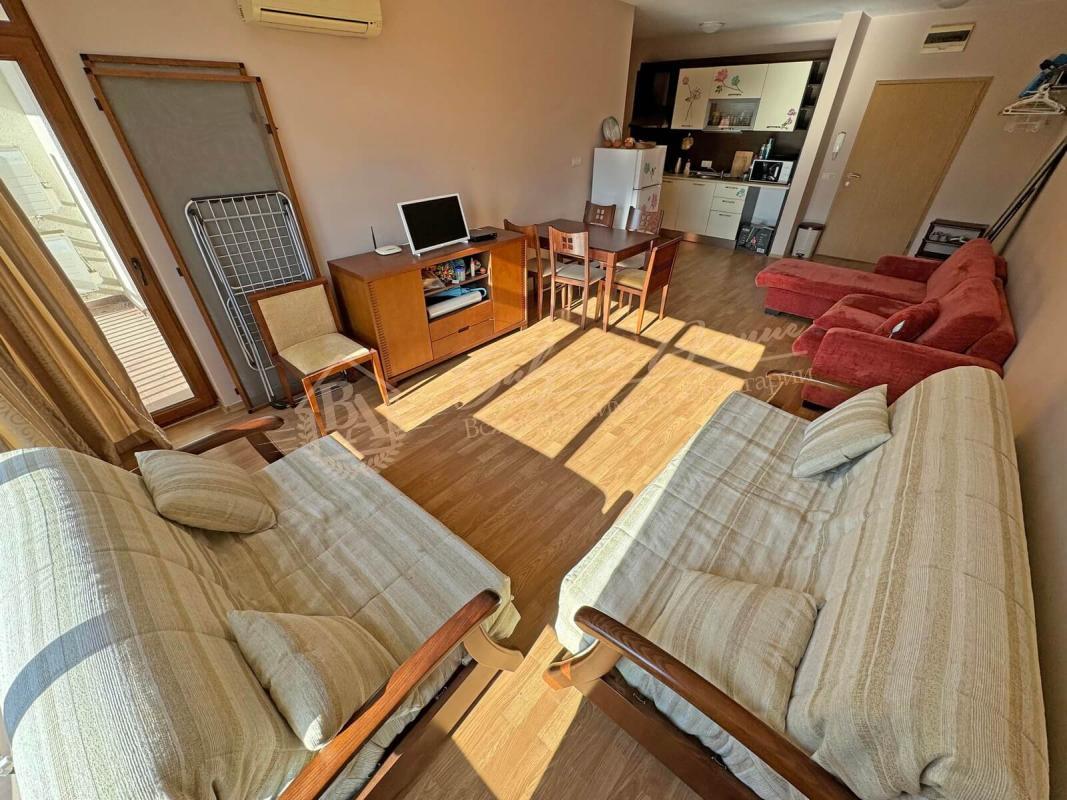 Двухкомнатный апартамент с видом на бассейн в комплексе Vineyards Resort, Ахелой