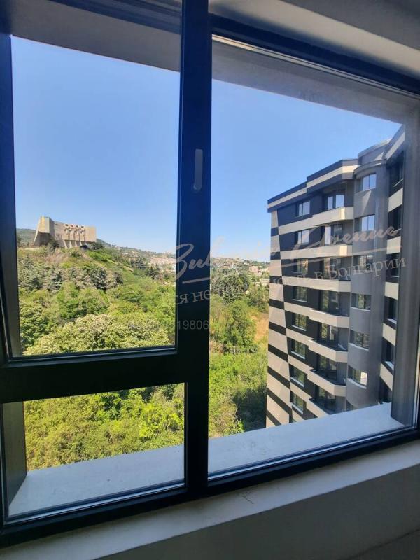 Two-bedroom apartment in a new elite residential building in the southern part of the Briz district in Varna.