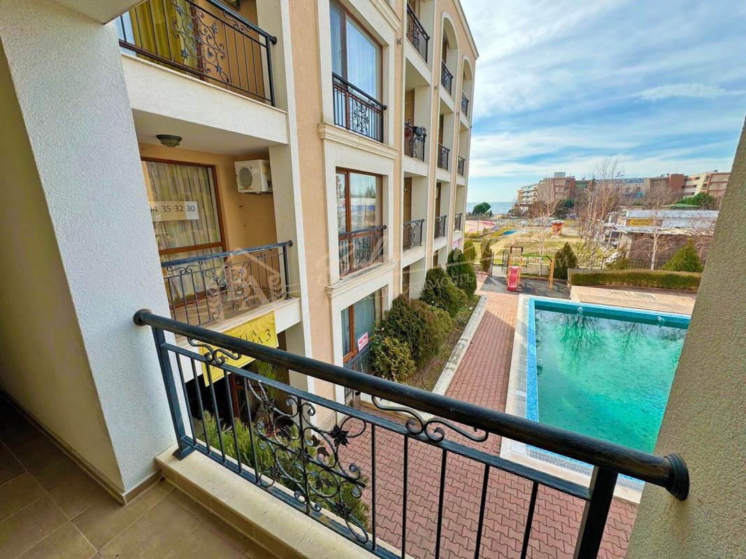 Двухкомнатный апартамент с видом на море в Villa Astoria, Елените