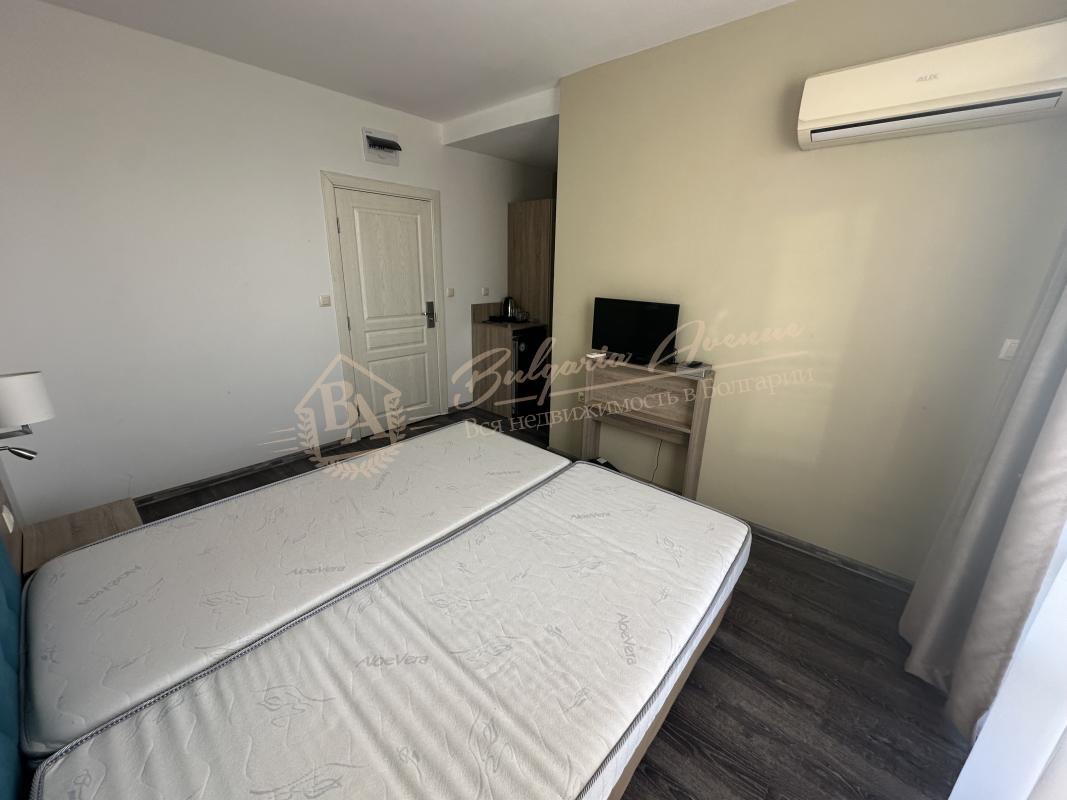 Studio apartment in the Tarsis Nova complex on the ground floor, with its own courtyard