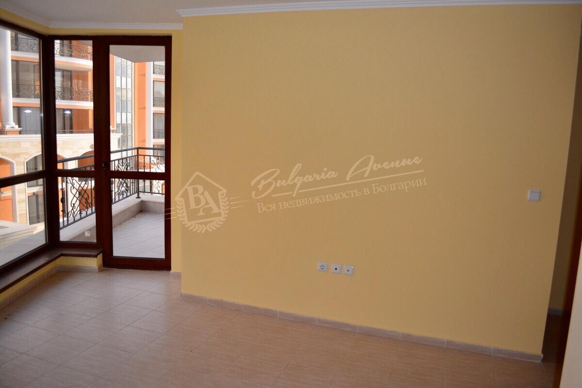 Villa Calabria Complex - Two-Bedroom Apartment Unfurnished