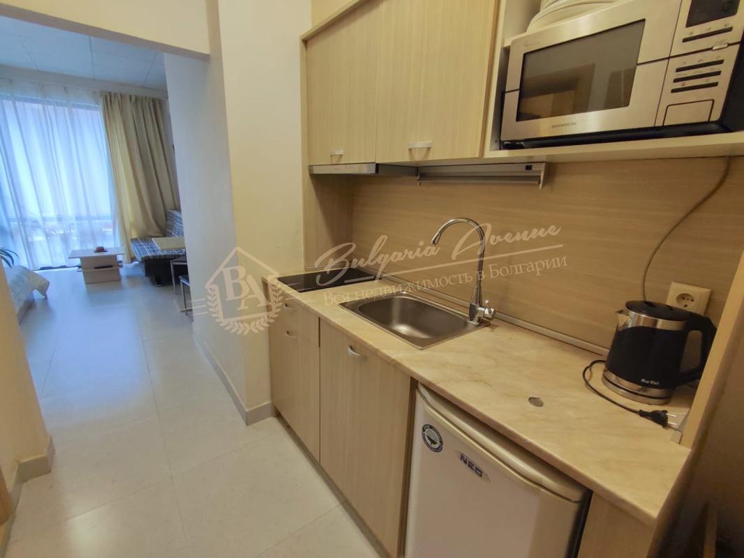 Studio apartment at an excellent price in the Tarsis 2B complex, Sunny Beach