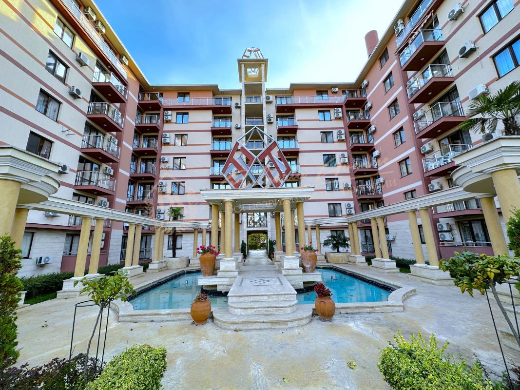 Three-Bedroom Apartment in Tarsis Nova Complex, Sunny Beach