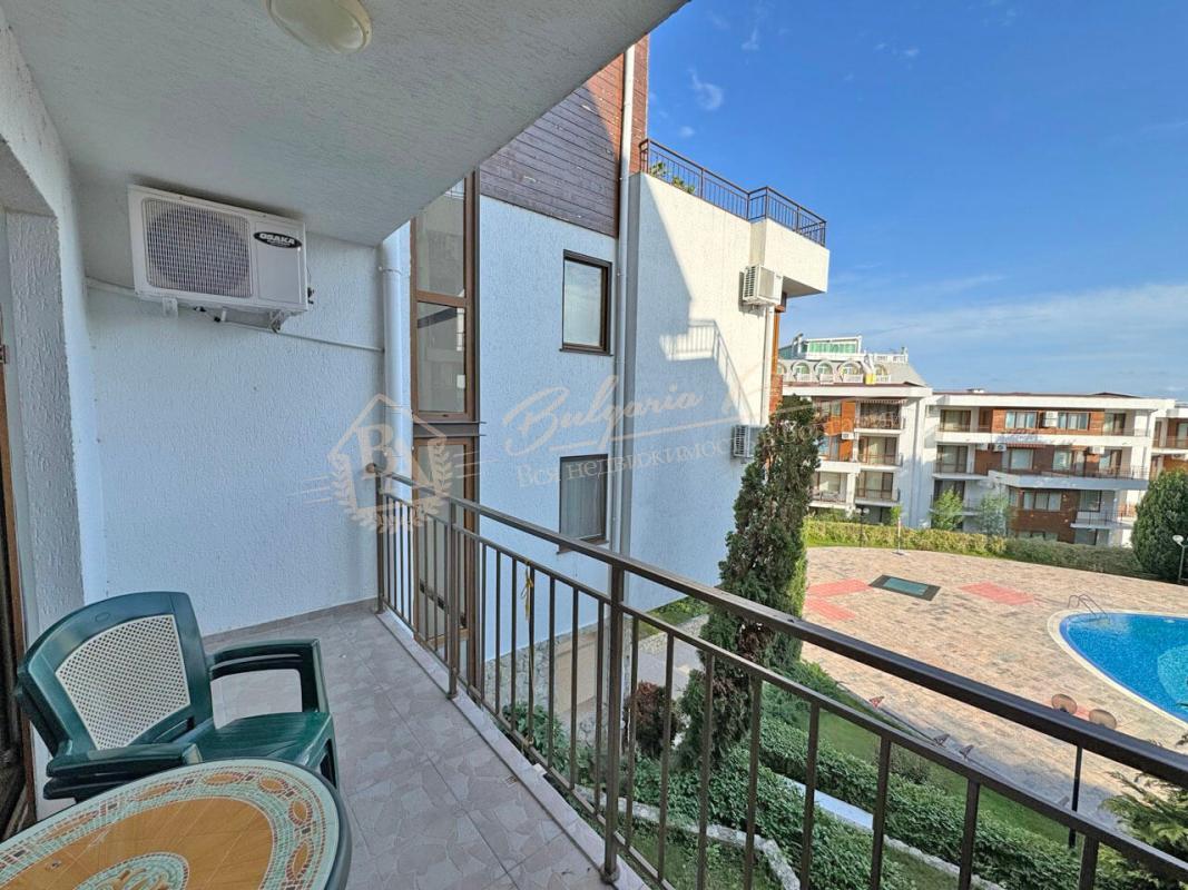 Three-Bedroom Apartment in Messambria Fort, Elenite - Pool View