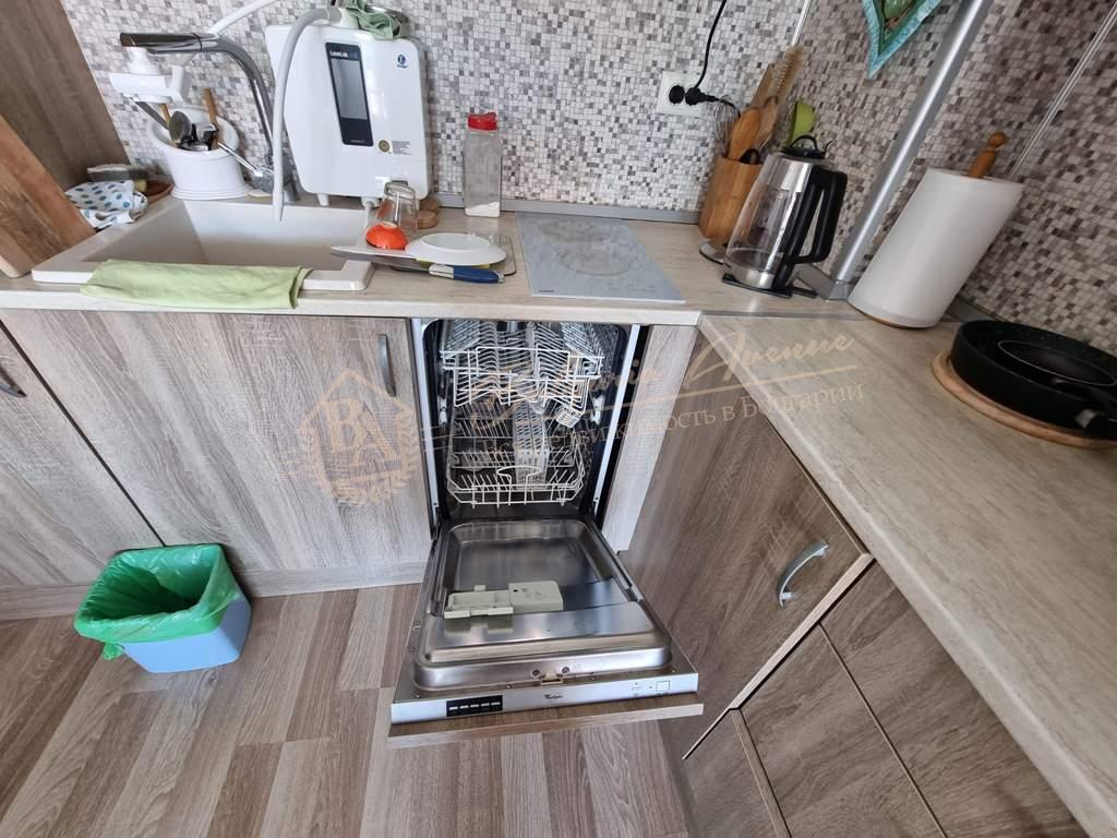 1-Bedroom Apartment in Rodina Complex, Sveti Vlas - Mountain and Pool View