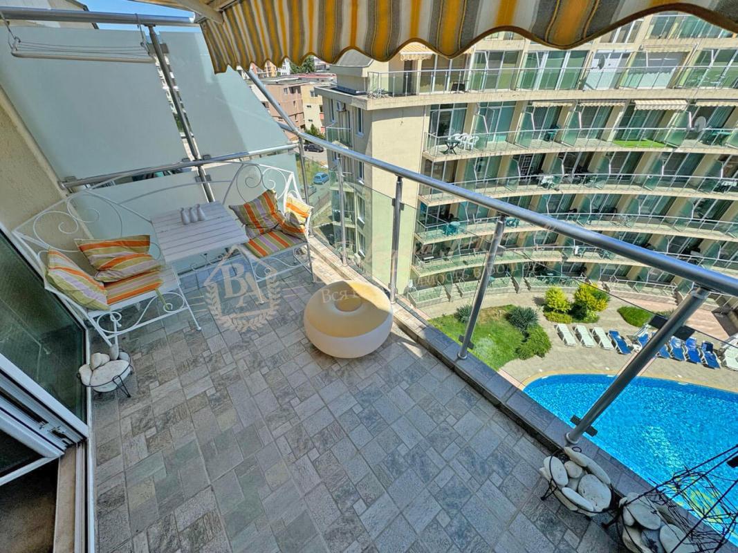 Квартира-студия в комплексе Sunny Holiday, Солнечный берег