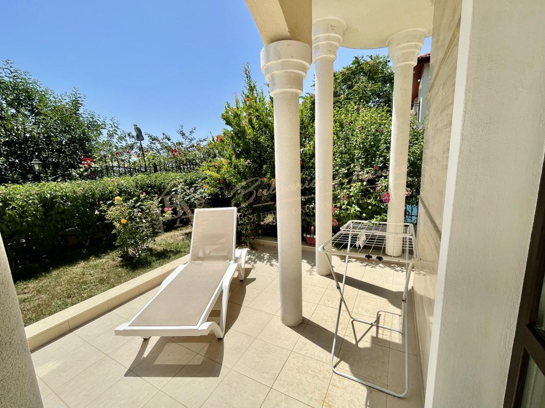 Comfortable house in Sveti Vlas with separate plot and panoramic sea view