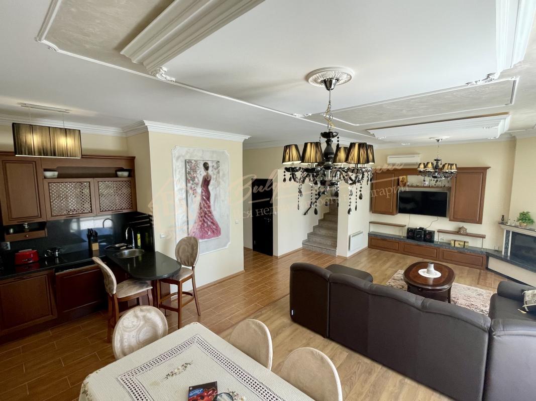 Comfortable house in Sveti Vlas with separate plot and panoramic sea view