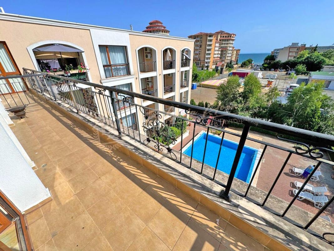 Двухкомнатная квартира с видом на море в комплексе Villa Astoria 3, курорт Елените