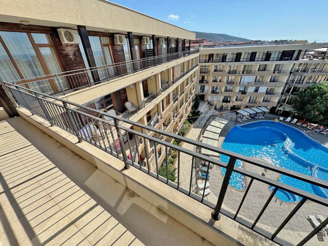 1-Bedroom Apartment with Sea View in the Luxor Complex, Sveti Vlas