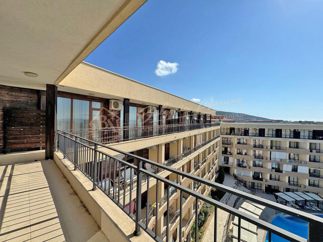 1-Bedroom Apartment with Sea View in the Luxor Complex, Sveti Vlas