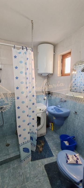 One-bedroom apartment in a residential building in Sveti Vlas - no maintenance fee